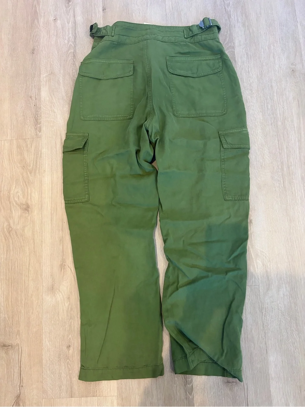 Nicole Miller New York Olive Green Lyocell Cargo Pants | Size 4